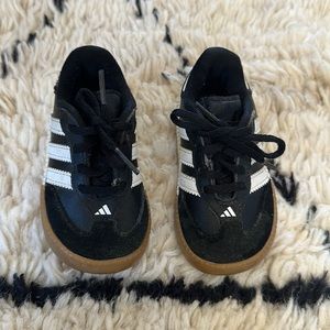 Adidas black and white samba toddler shoes